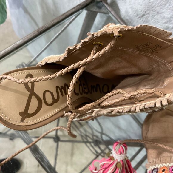 Sam Edelman Artie 2 Suede leather Open Toe Heeled Booties With Tassels. Size 8. - Picture 10 of 11